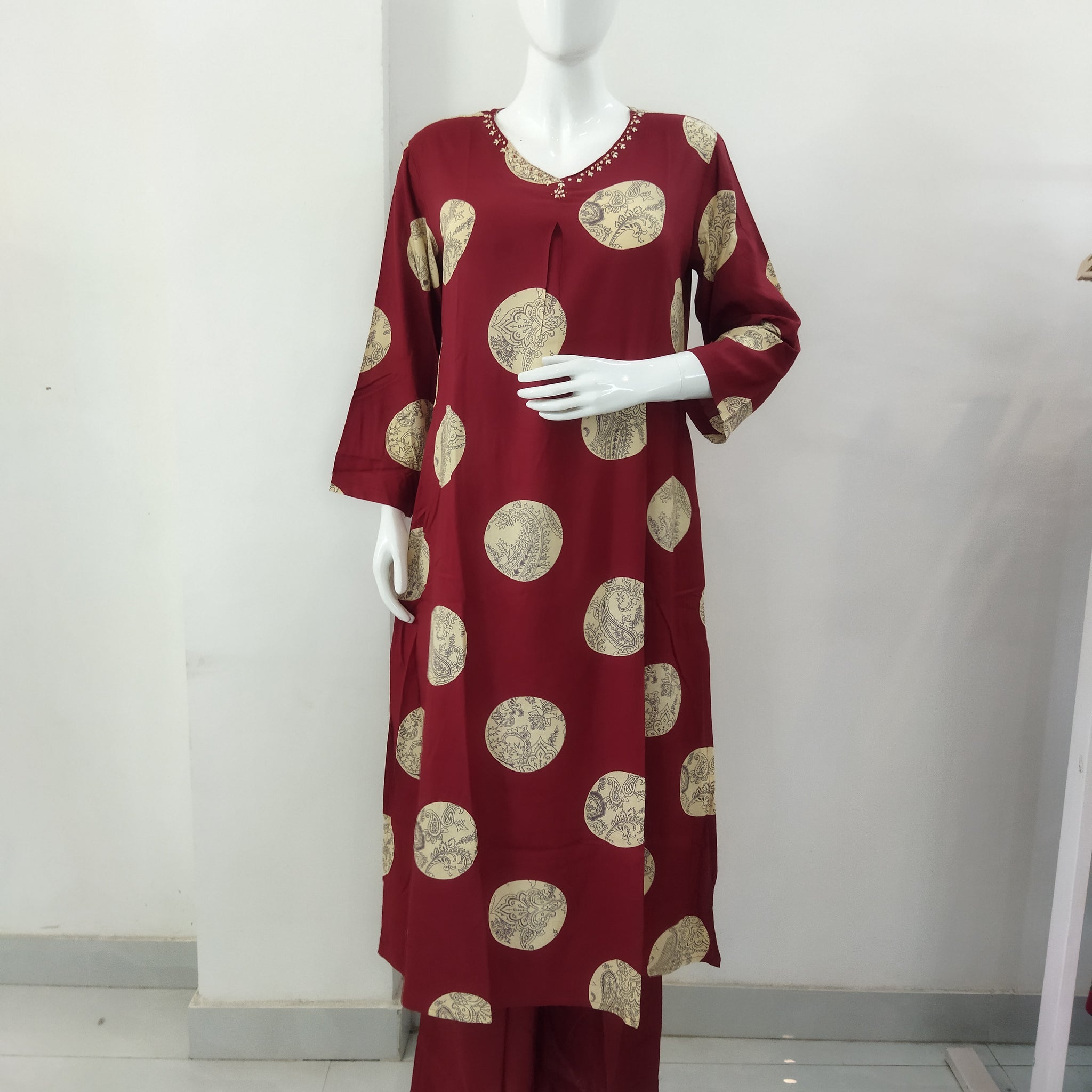 Mohitwala Women's Maroon Rayon Kurta & Palazzo Set